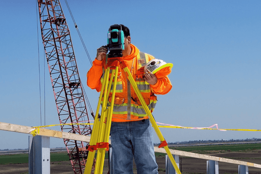 The Essential Features of High-Visibility Clothing: A Comprehensive Guide